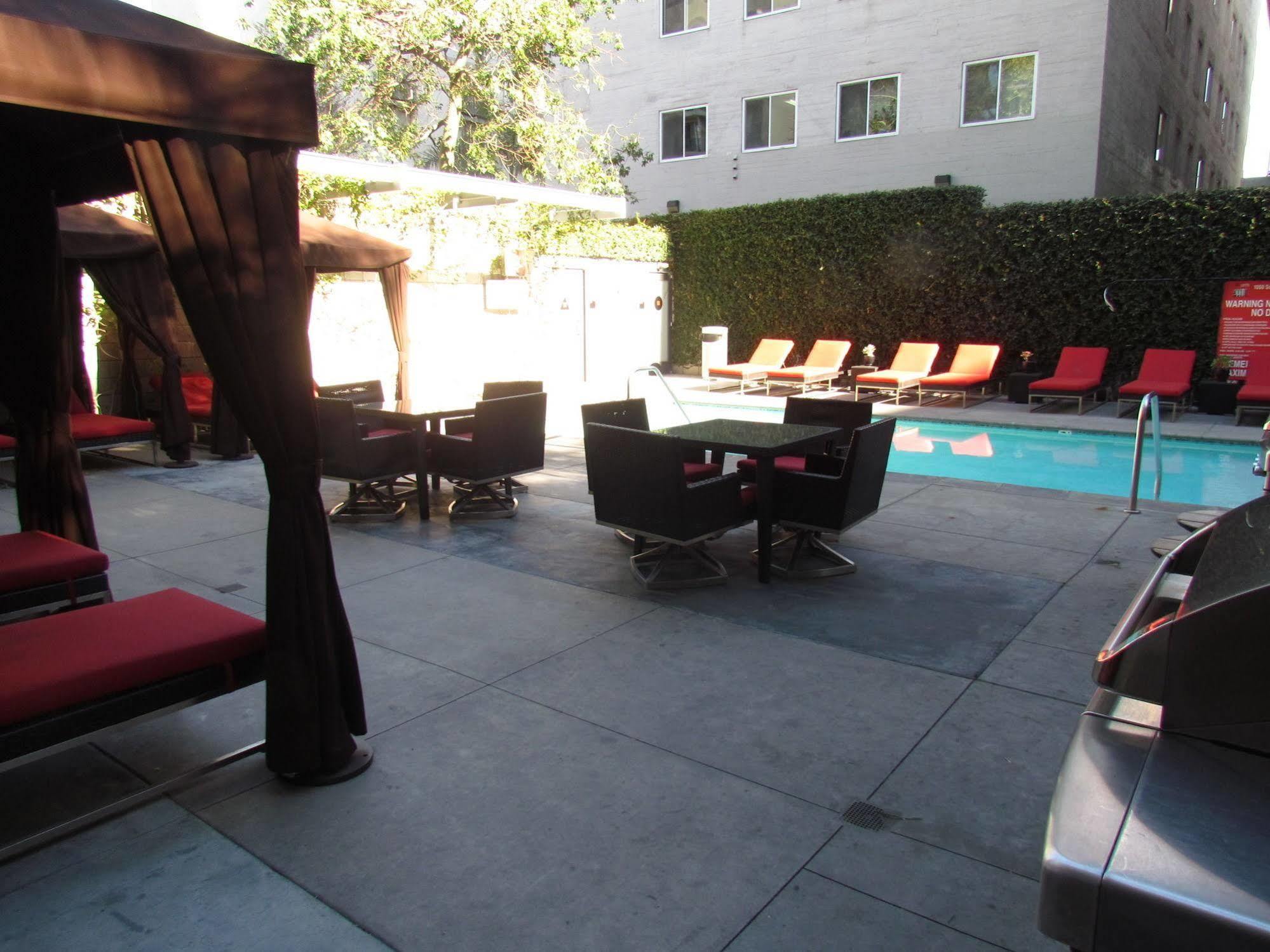Luxury Loft Next To Staples Center Hotel 2*